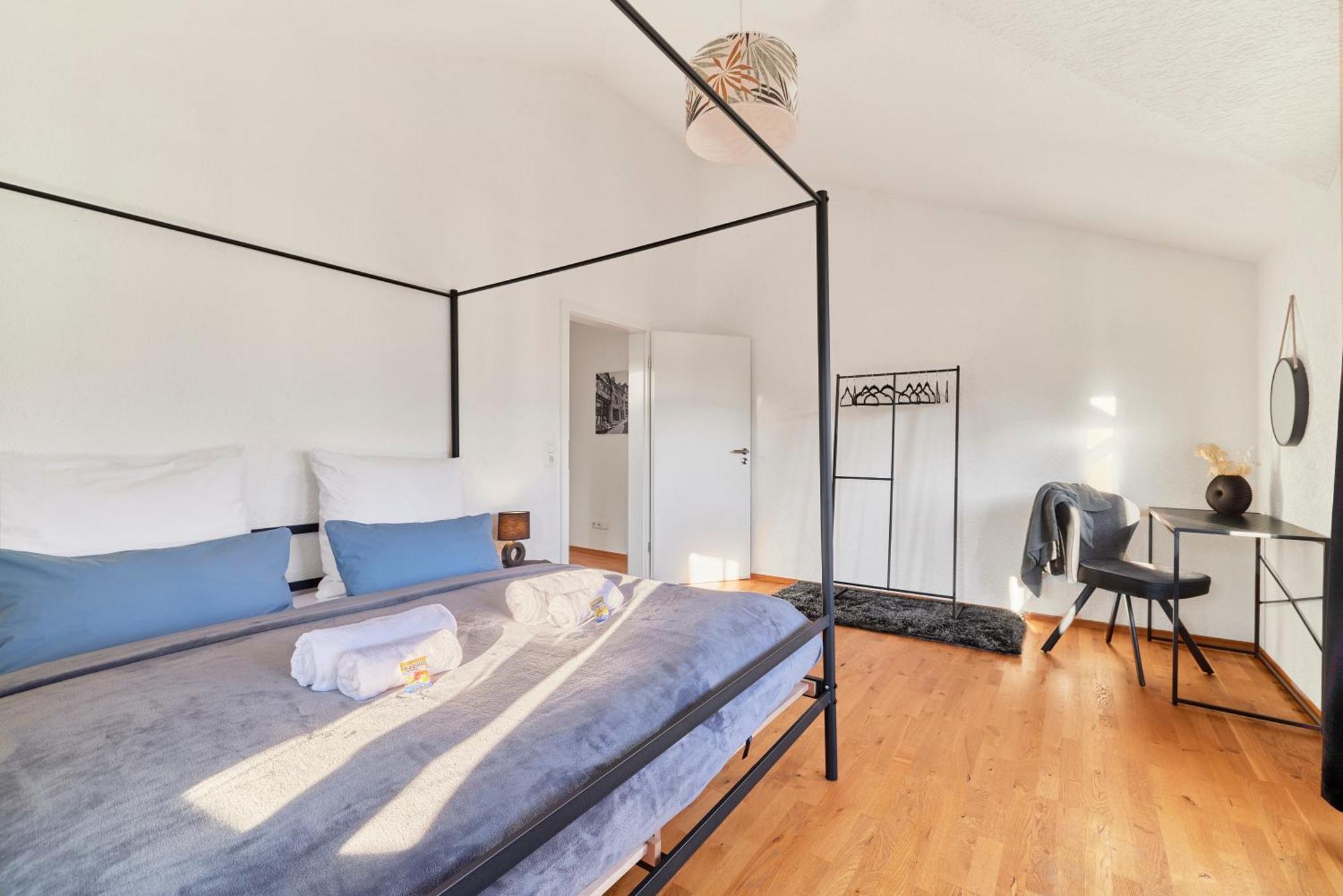 Traumferienwohnung Domblick I Parkplatz Inklusive I Zentral Gelegen I Altstadtnaehe I Netflix リンブルク・アン・デア・ラーン エクステリア 写真